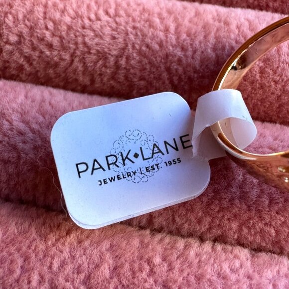 Statement Gold-Tone Champagne CZ Leaf Wrap Cocktail Ring By Park Lane Jewelry - Picture 8 of 10